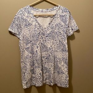 Women’s GAP Favorite T, V-Neck T-Shirt Blue Animal Hybrid Print, Size Large